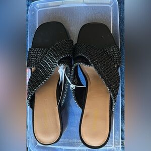 Old Navy Black Woven Sandals